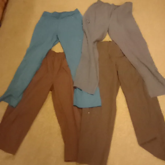 Scrub set bundle - Picture 3 of 6